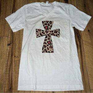 Cheetah print cross t-shirt